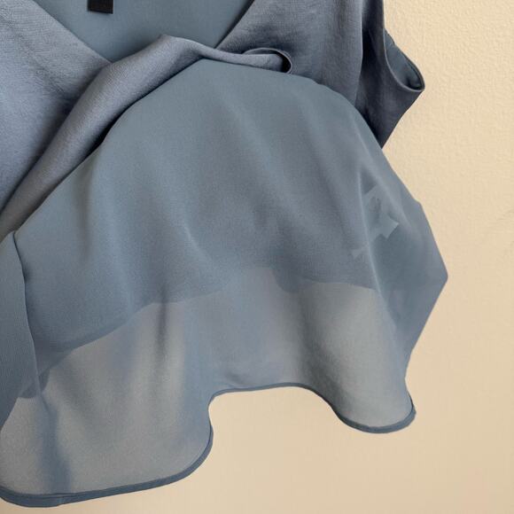 EXPRESS Womens Light Blue V-Neck Blouse Tank Top Size Medium Office Work Elegant - Picture 4 of 7